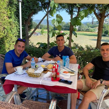 فندق تيرانافي  Bar Restorant Kristal المظهر الخارجي الصورة