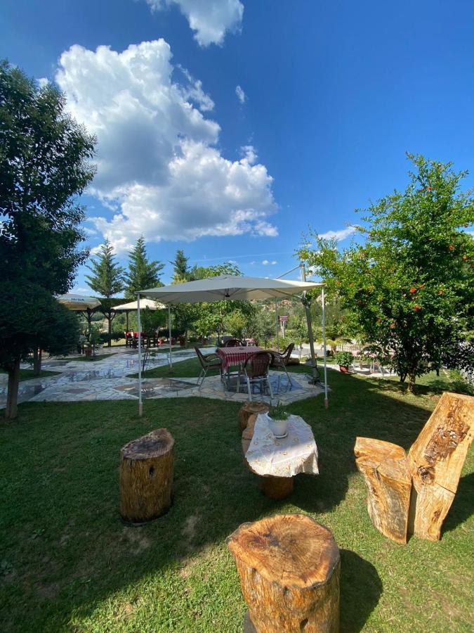 فندق تيرانافي  Bar Restorant Kristal المظهر الخارجي الصورة