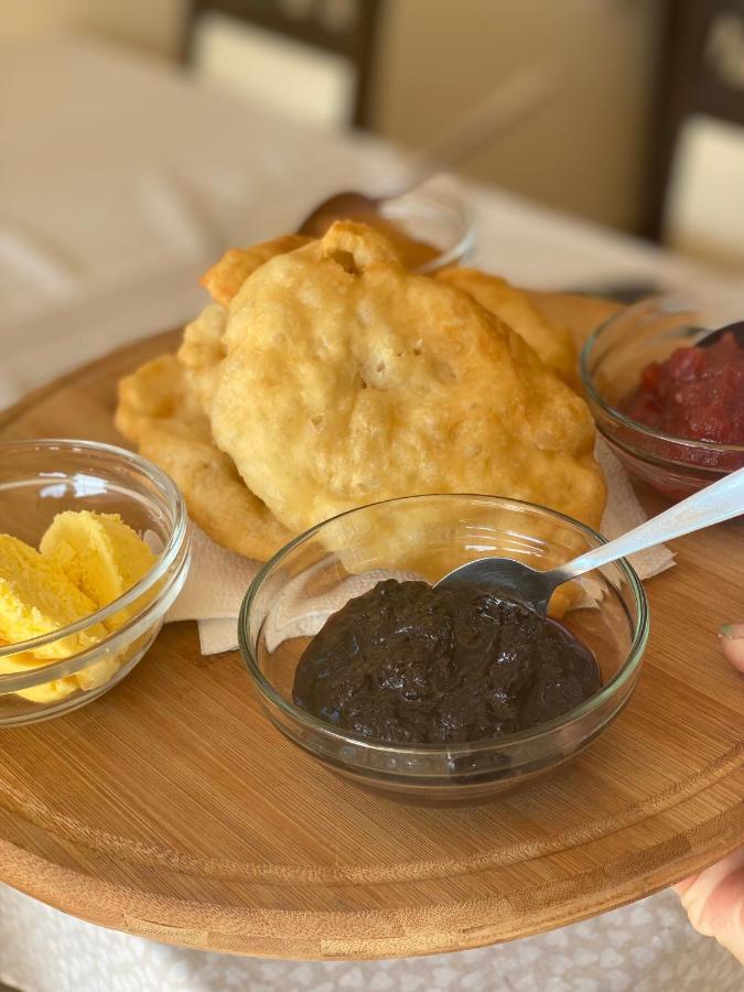 فندق تيرانافي  Bar Restorant Kristal المظهر الخارجي الصورة